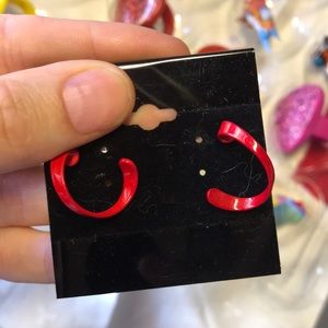 Squiggle 80’s red part earrings